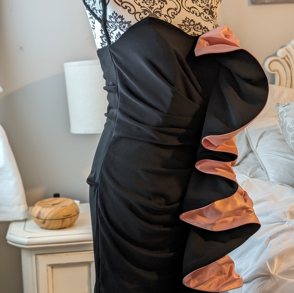 Miss Circle Strapless Black and Pink Ruffle Cocktail Dress - Picture 2 of 6